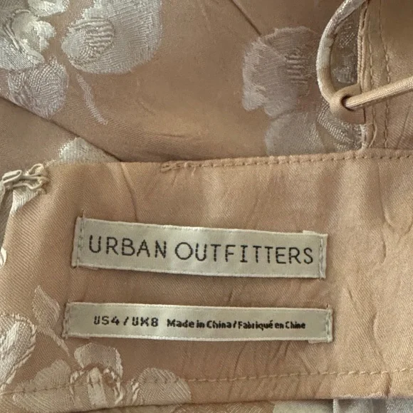 Urban Outfitters Light Pink Floral Jumpsuit - Picture 2 of 10